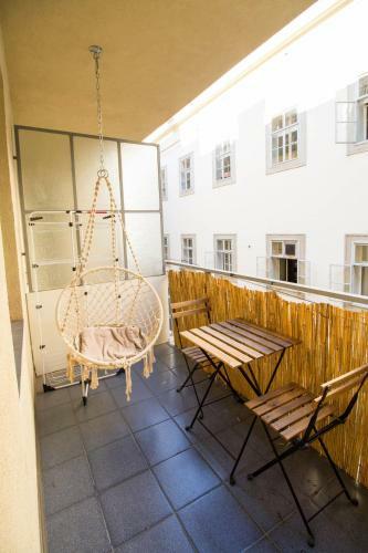 Luxury City Center Apartment