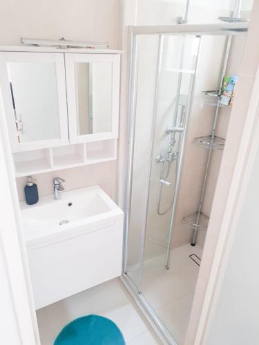 Apartamento Sonniges Studio Heinzelmanngasse