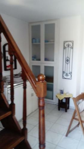 Apartamento Charouda Stone Tower