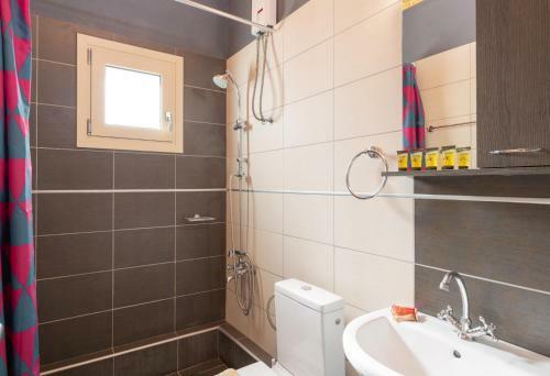 Hostal Muster Suite Full View