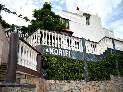 Room In Apartment - Korifi Suites Collection Adults