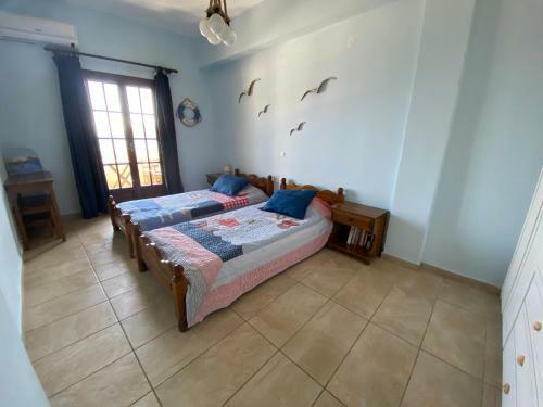 Plaka Bleu Apartments