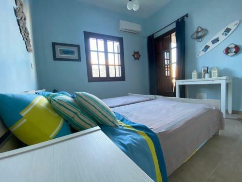 Plaka Bleu Apartments