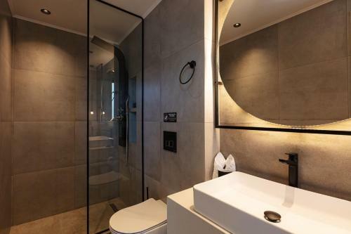 Physis & Wood Villa