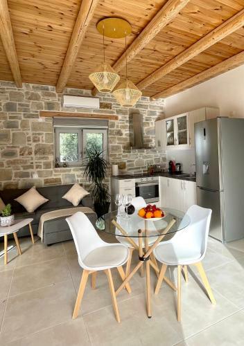 Villa Irene Komos Independent House