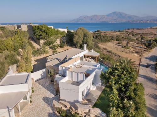 Villa With Swimming Pool Komos