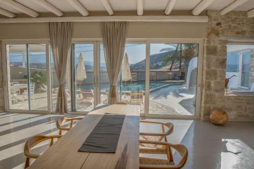 Villa With Swimming Pool Komos