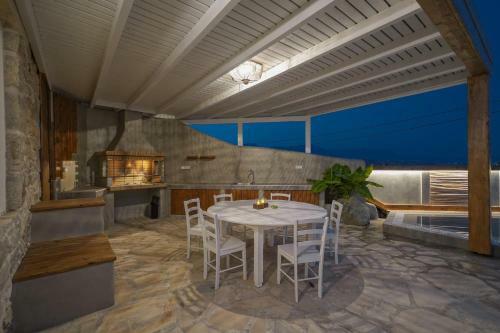 Villa With Swimming Pool Komos