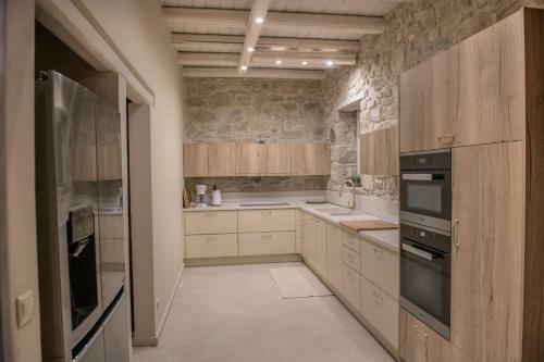 Villa With Swimming Pool Komos