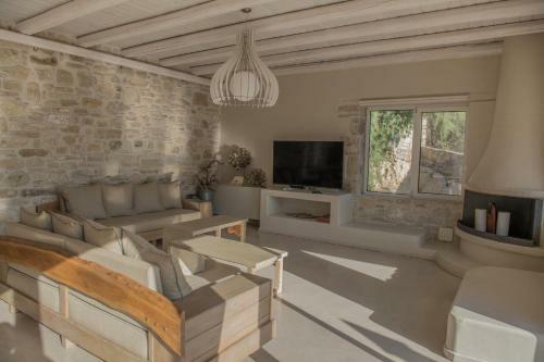 Villa With Swimming Pool Komos