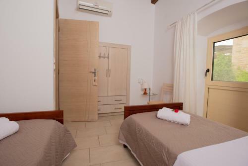 Maragos Apartment