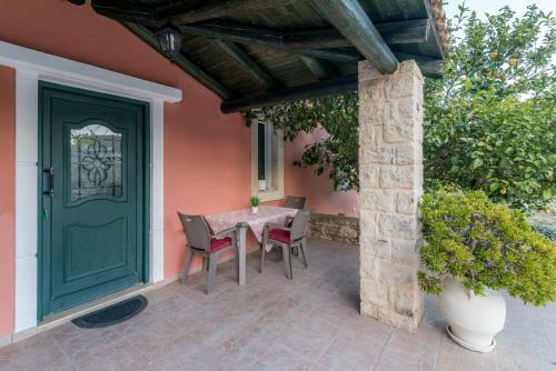 Apartamento Vrisanos