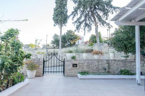 Apartamento Vrisanos