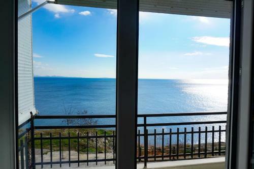 Seaview Apartment