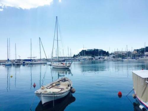 Apartamento For Harbor Travelers