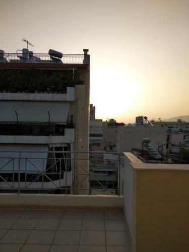 Penthouse Deluxe Apartment At Piraeus