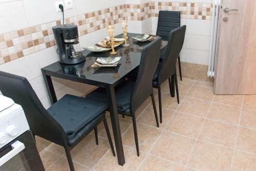 Lianos Apartments Business Class A