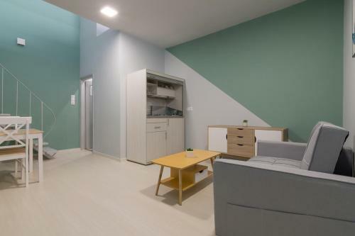 Apartamento Happy Studio With Loft In Piraeus