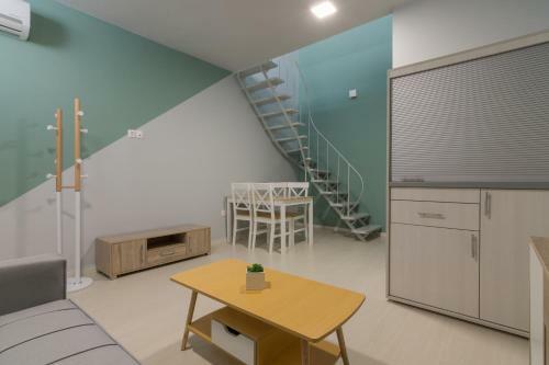 Apartamento Happy Studio With Loft In Piraeus