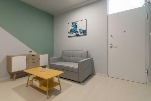 Apartamento Happy Studio With Loft In Piraeus