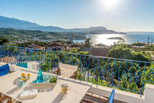 Villa Myrina With Sea View