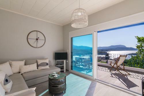 Villa Myrina With Sea View