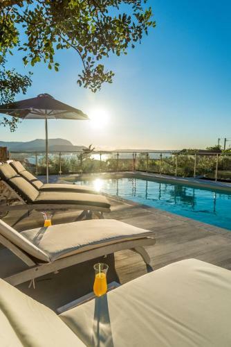 Villa Myrina With Sea View