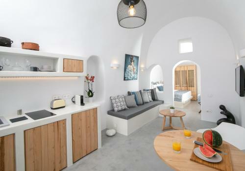 Villa Demeter Cave House - Luxury Adults Only Cave House