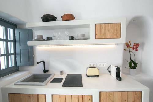 Villa Demeter Cave House - Luxury Adults Only Cave House