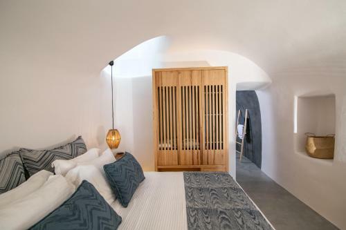 Villa Demeter Cave House - Luxury Adults Only Cave House