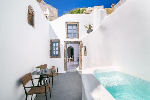 Villa Demeter Cave House - Luxury Adults Only Cave House