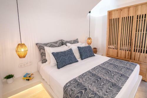 Villa Demeter Cave House - Luxury Adults Only Cave House