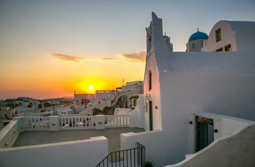 Villa Demeter Cave House - Luxury Adults Only Cave House