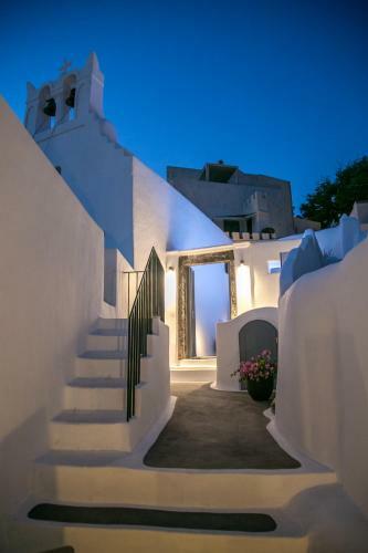 Villa Demeter Cave House - Luxury Adults Only Cave House