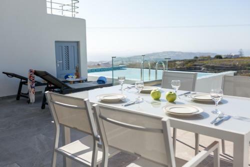 Luxe Maroussi Villas