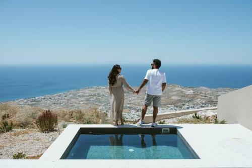 Villa Santorini Sky, Luxury Resort
