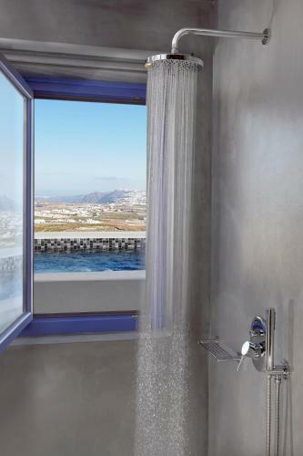 Villa Santorini Sky, Luxury Resort
