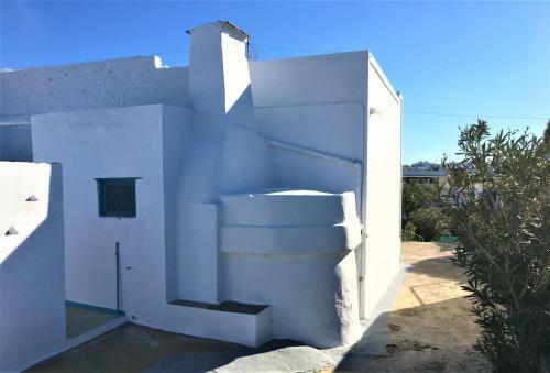 Old Granny's Home In Plakes Milos