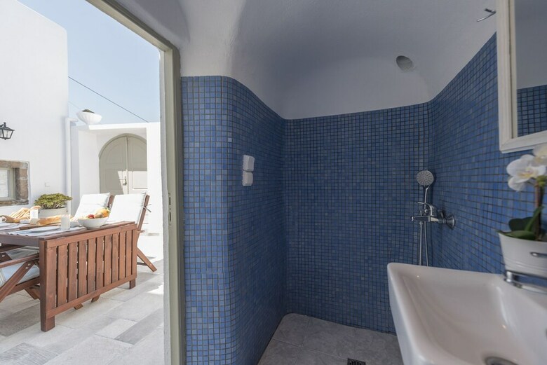 Villa Santorini 180 Degrees