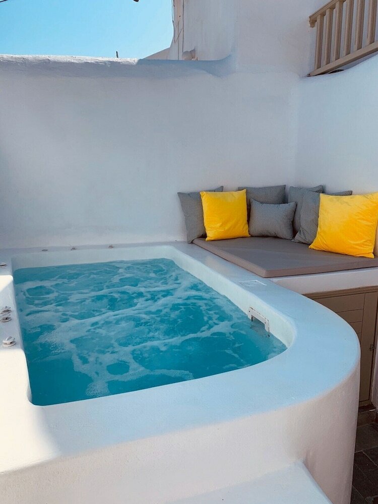 Villa Santorini 180 Degrees