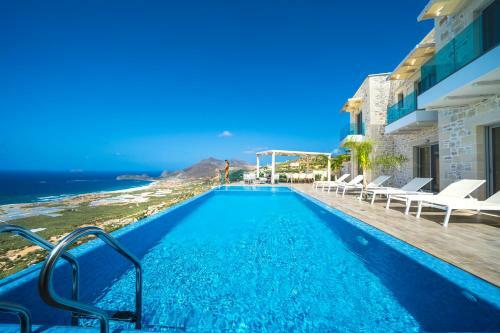 Nafsika Xenia Luxury Villas