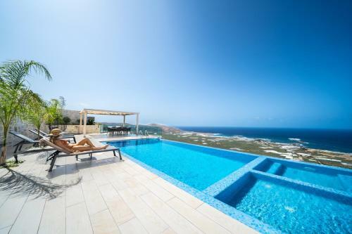 Nafsika Xenia Luxury Villas