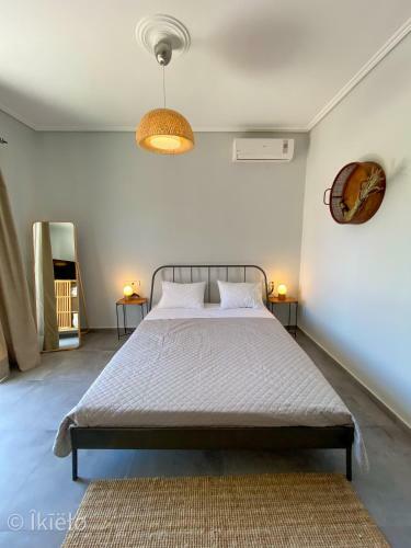 Hostal Theros Lux Apts.