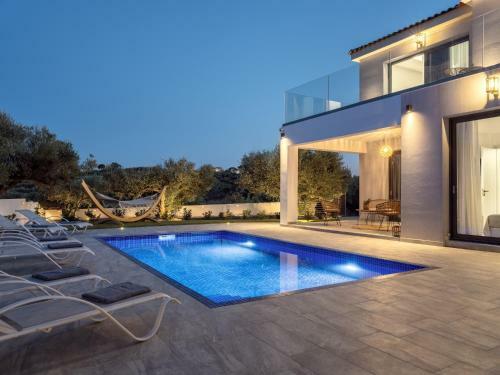 Kapodistria Luxury Villa