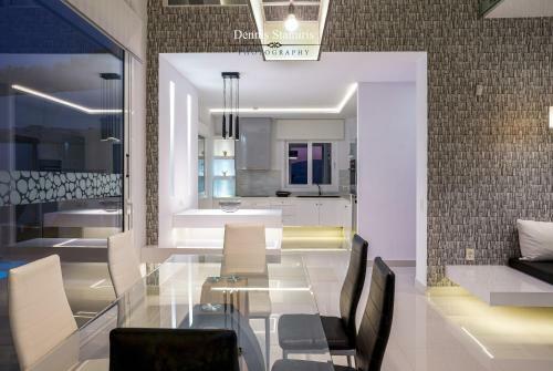 Luxury Villa Cavo Mare Meltemi With Private Pool & Jacuzzi