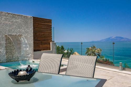 Luxury Villa Cavo Mare Meltemi With Private Pool & Jacuzzi
