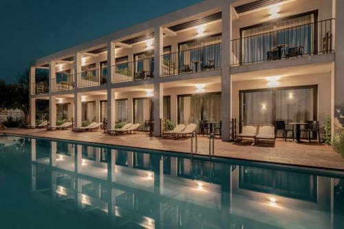 New Beach Hotel