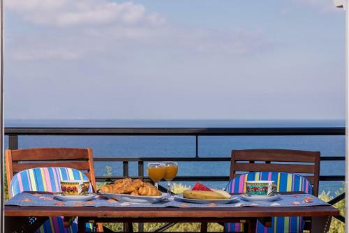 Soso's Sea View Apartment