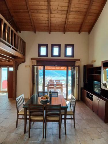 Villa Edelweiss Sunrise Vista