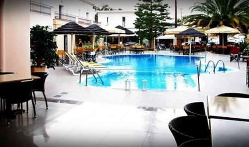 Oasis Hotel